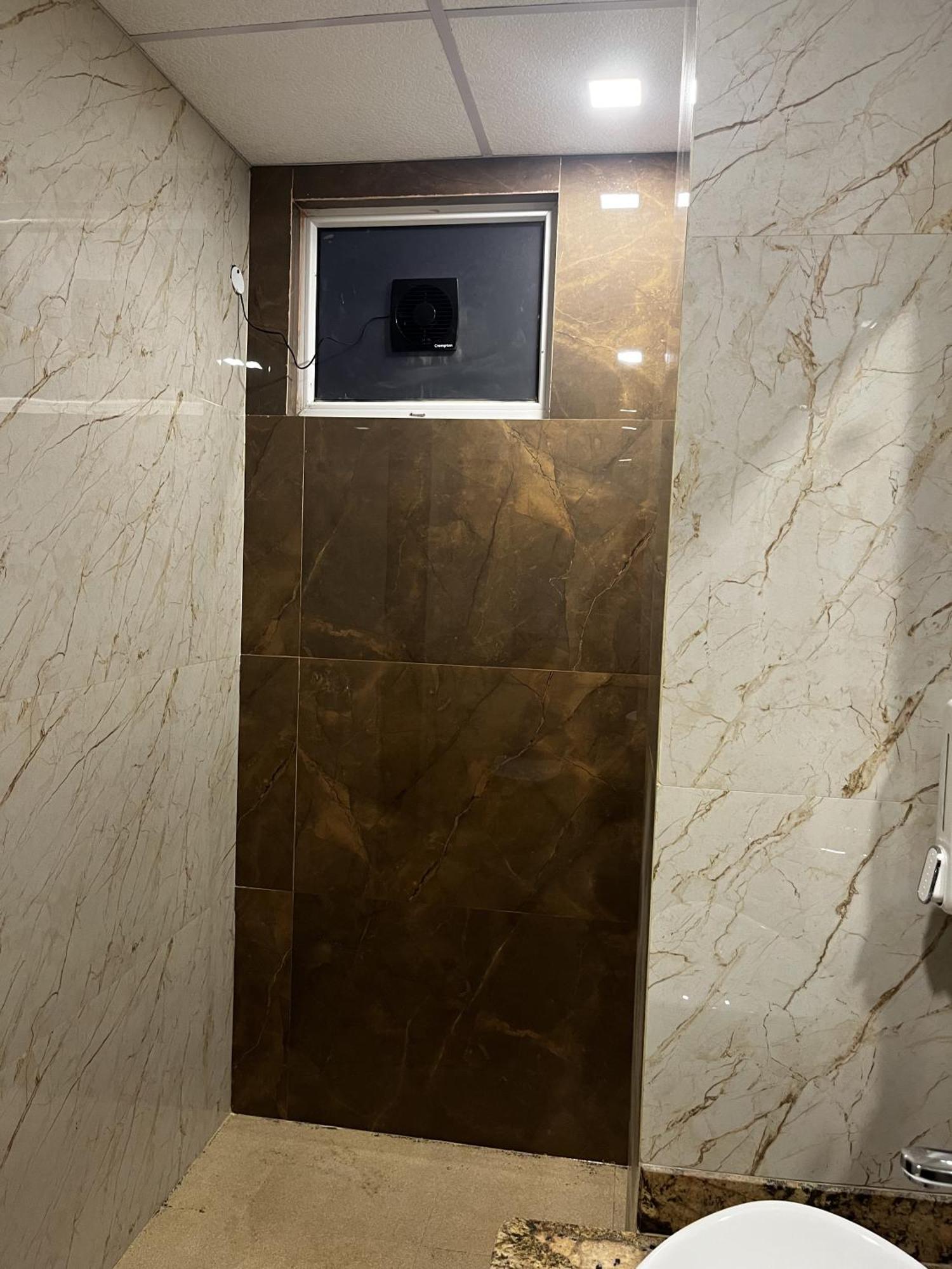 Roomquet Comfort Inn Αλλαχαμπάντ Εξωτερικό φωτογραφία